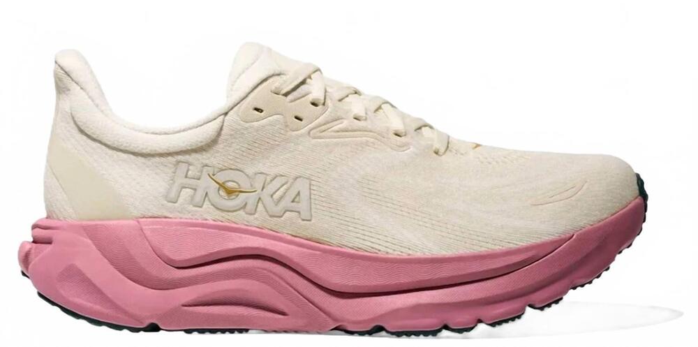 NEW HOKA women's arahi 8 running shoes in alabaster/lingonberry